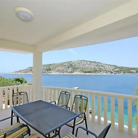 Apartment Maja