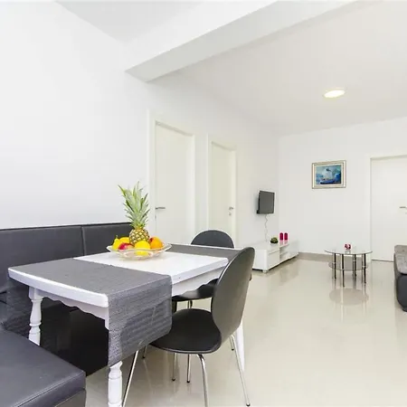 Apartment Maja Šibenik