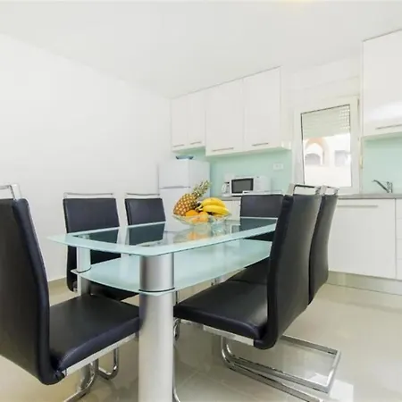 Apartment Maja Šibenik